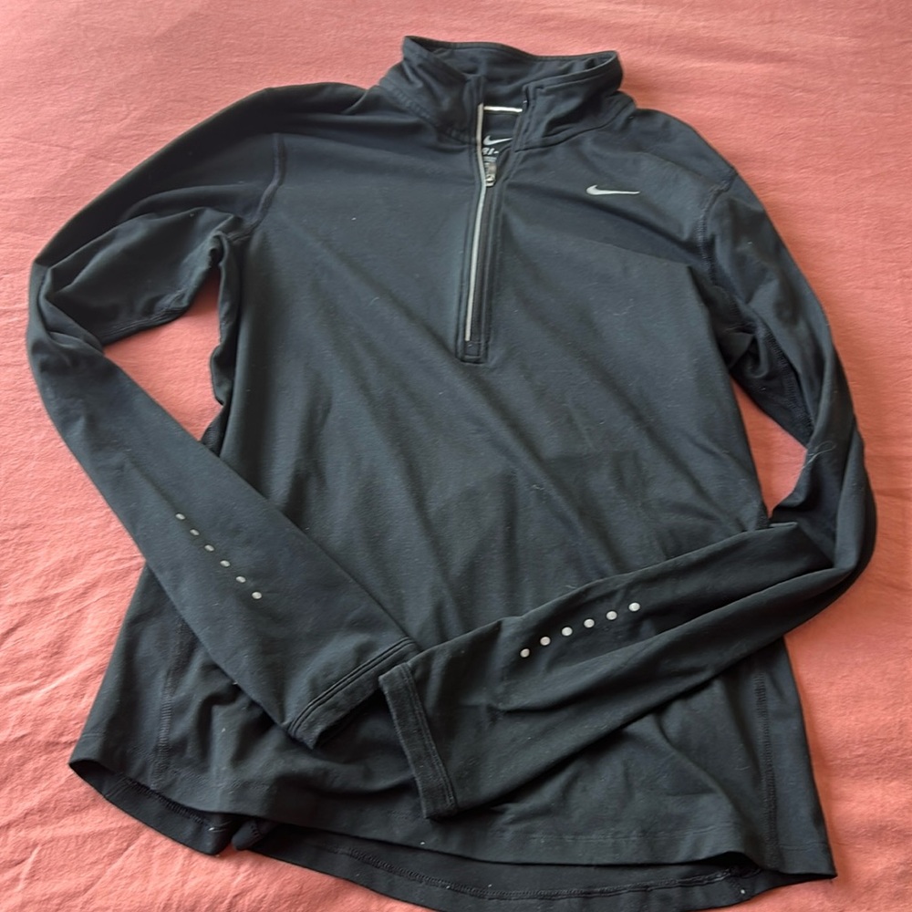 NIKE DRY FIT LONG SLEEVE ZIPPER TOP